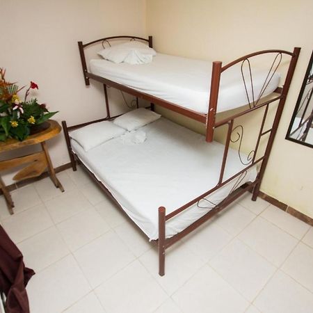 New Hostel Manuel Antonio, Meet New People ภายนอก รูปภาพ