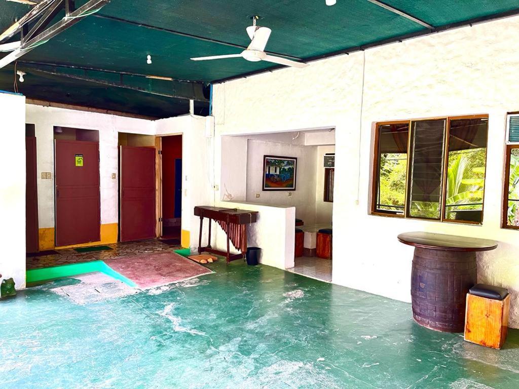 New Hostel Manuel Antonio, Meet New People ภายนอก รูปภาพ