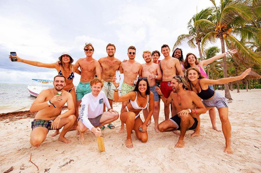 New Hostel Manuel Antonio, Meet New People ภายนอก รูปภาพ